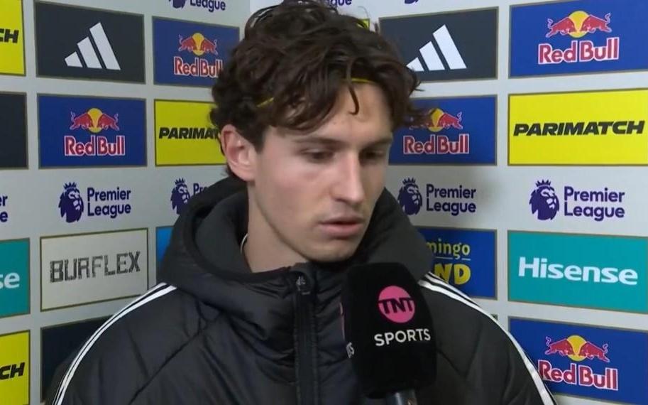 阿伦森：进球后我们有点松懈了，曼联是一支很棒的球队