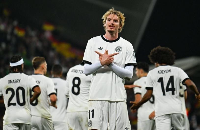 從質疑到認可！5場4球+隊史第一人數據，憑名字出圈鋒霸證明自己