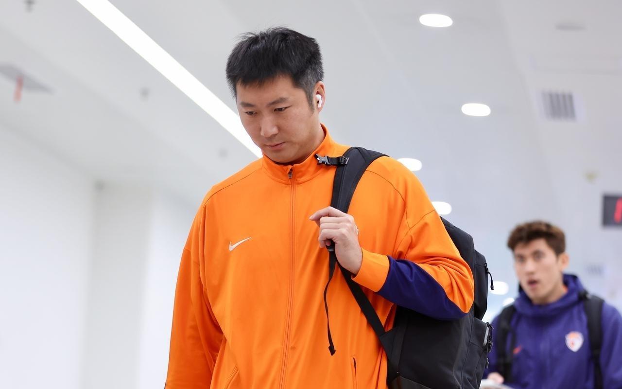 意外！辽宁铁人刚升超，李金羽就弃用冲超功勋门将新主力已入队