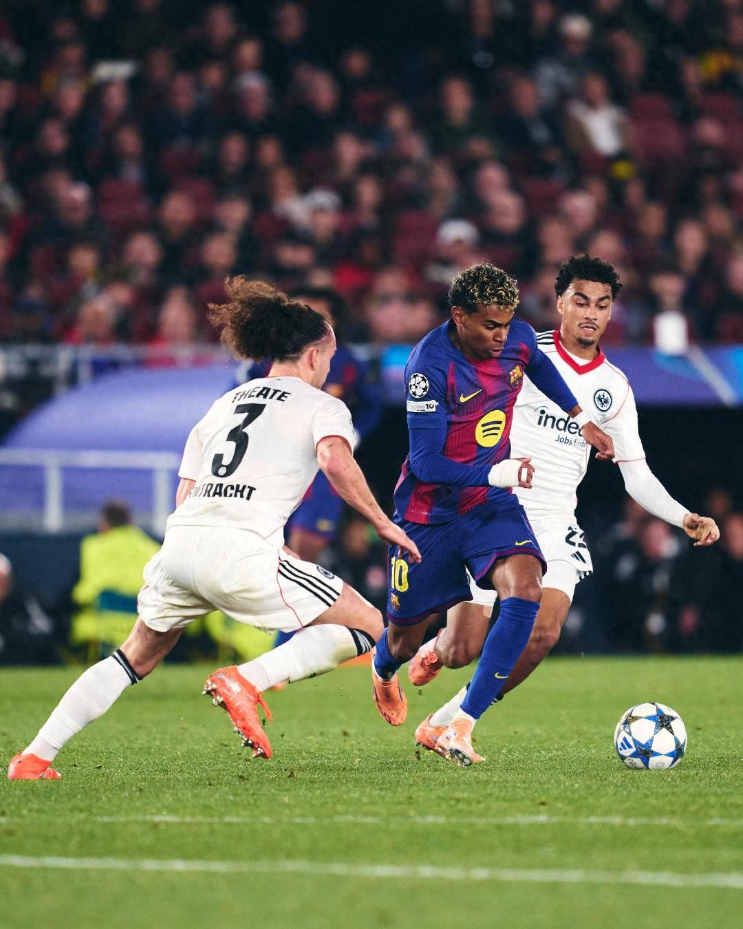 随着利物浦10绝杀,巴萨21翻盘,欧冠最新积分榜如下,国米连败