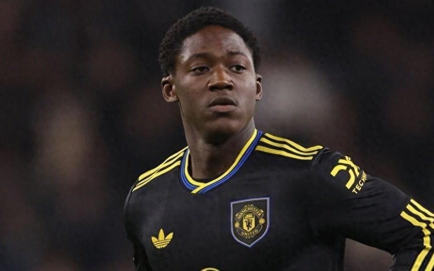 有实力却得不到重用，曼联球迷对中场天才处境感到难以置信