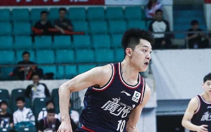 可惜！郭士强爱徒无球可打，曝其因要价过高离队