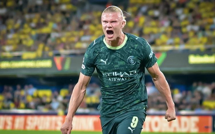 哈兰德闪击！两连击破门，7战西汉姆轰10球，跳机械舞庆祝