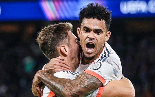 【欧冠】迪亚斯双响+红牌，拜仁客场2比1力克巴黎