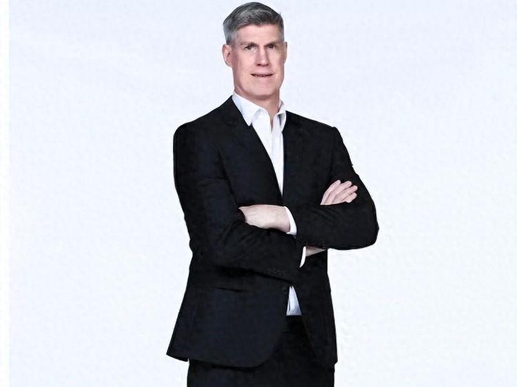 CBA新赛季第一个下课主教练！成绩五战三负，55岁土帅接过帅印