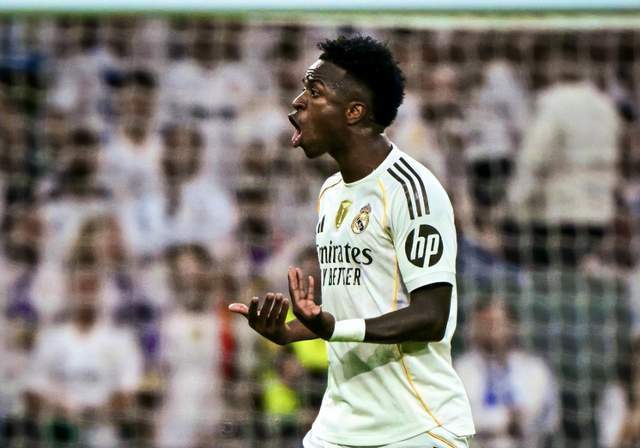 皇马1.5亿巨星怒不可遏!一路抱怨不满阿隆索威胁要离队