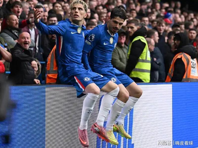 五大冠军无缘欧冠区,曼联进前四,英超升班马高居第二