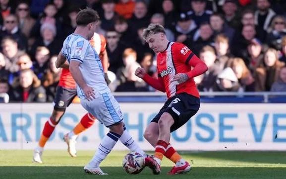 英冠米德?tīng)査贡S伊普斯維奇：陷入低迷，米堡重返英超難