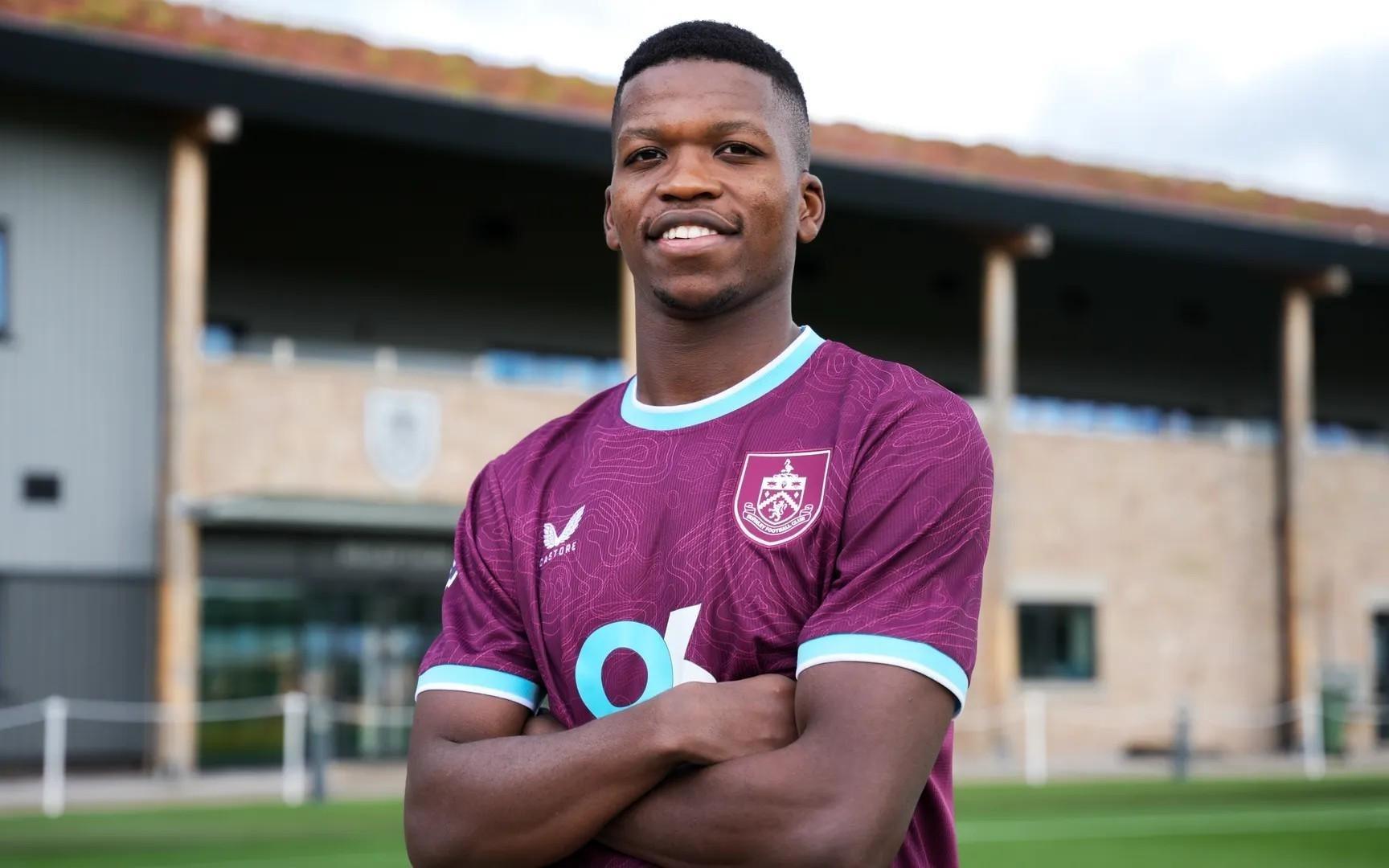 伯恩利中场弗洛伦蒂诺否认被安哥拉归化：目标是葡萄牙国家队