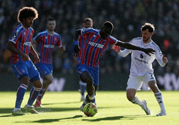 客场翻盘!曼联21逆转告捷,终结三轮不胜,排名重回英超前十!