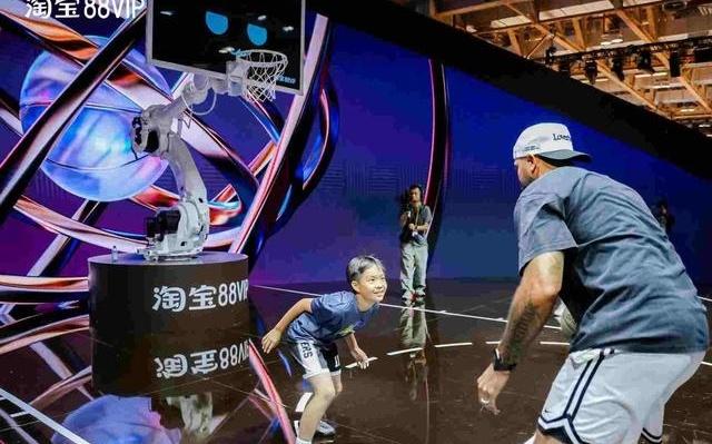 与球星互动，看比赛免排队，NBA中国赛首席合作伙伴淘宝88VIP权益再升级