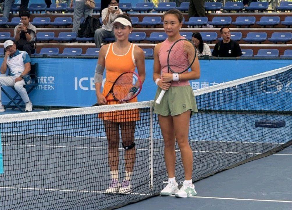 袁悦和王蔷焦点大战因后者伤退告终,遗憾由王欣瑜战王曦雨弥补