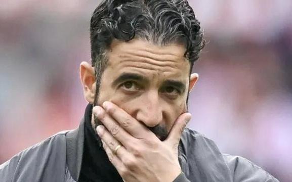 记者:曼联内部担心阿莫林辞职,葡萄牙人对舆论颇为震惊