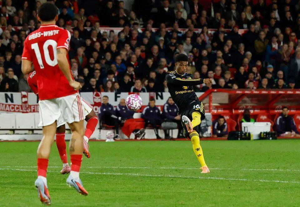 曼聯(lián)22險(xiǎn)平連勝終結(jié)！陣容兩弱點(diǎn)暴露，阿莫林想爭(zhēng)四1月必須買人