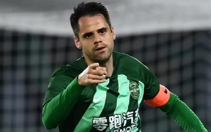 不走了！中超外援：我想留在中国，效仿莫德里奇，一直踢到40岁