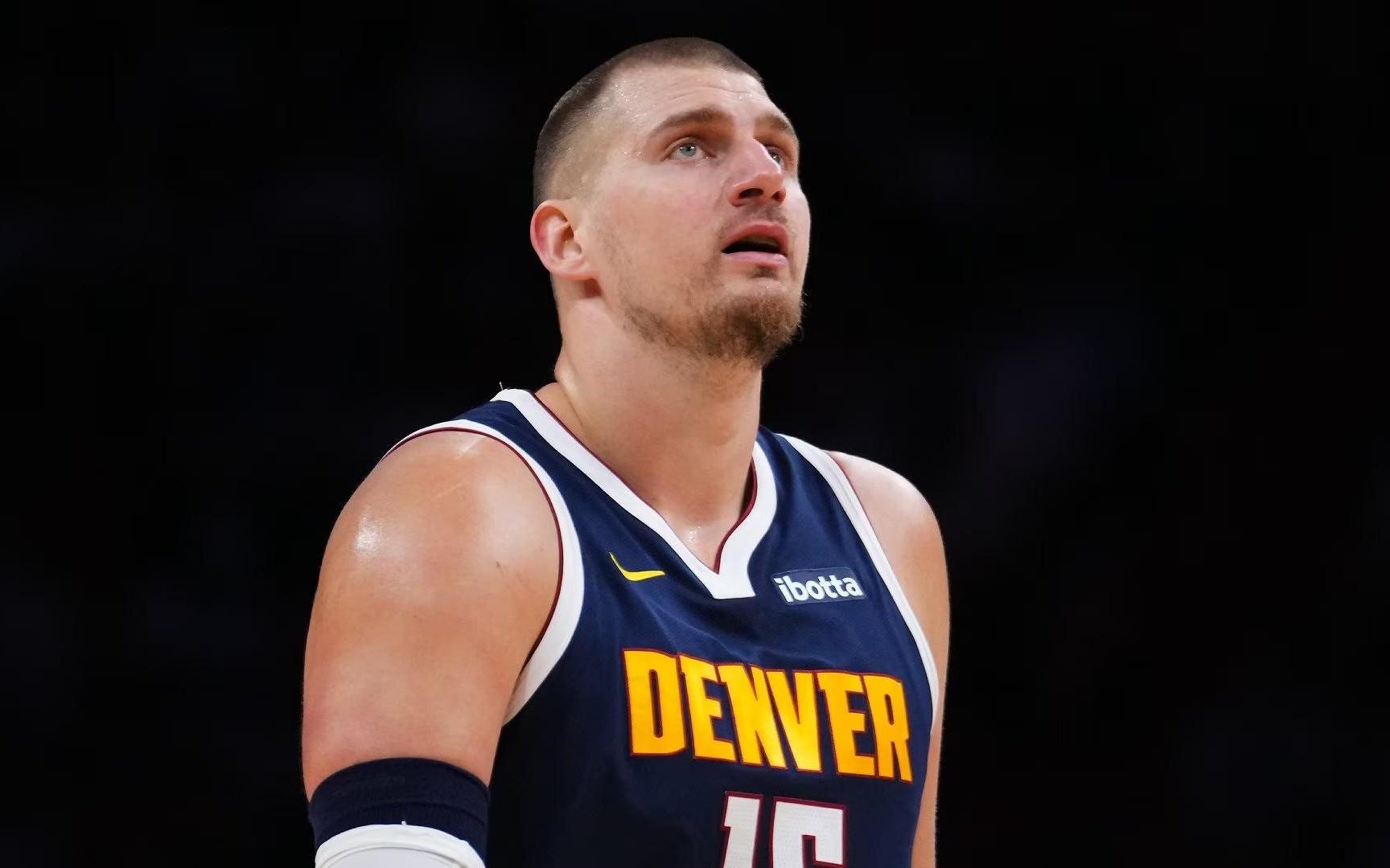 TA记者：掘金对约基奇的恢复情况比较乐观，最迟全明星前复出