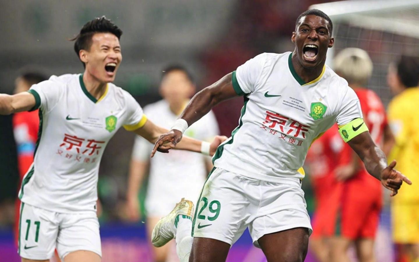 终结七年等待!一场30,国安加冕第五座足协杯,河南黯然神伤!