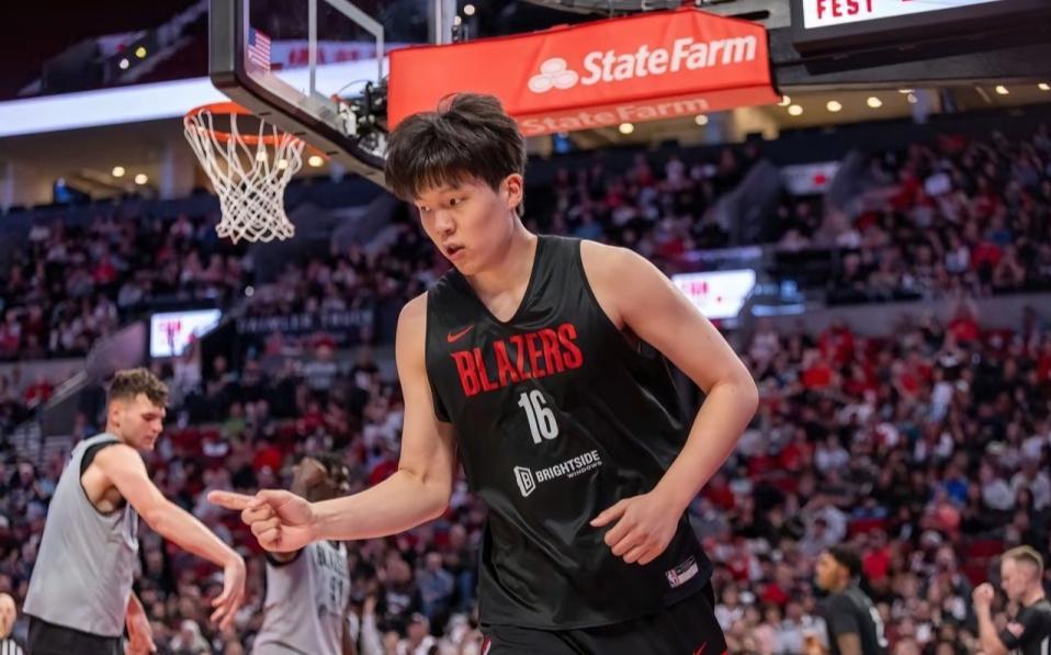 连续3场未得分，杨瀚森的路，越走越窄了！