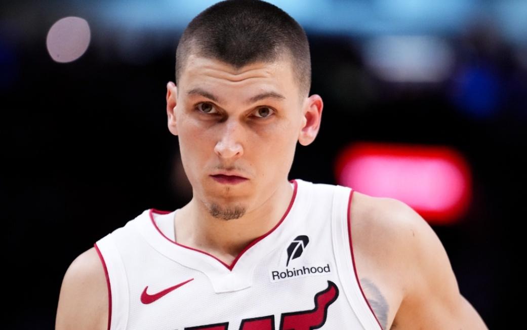 突然宣布手术！即将签约3年1.5亿合同，他要撕碎全联盟