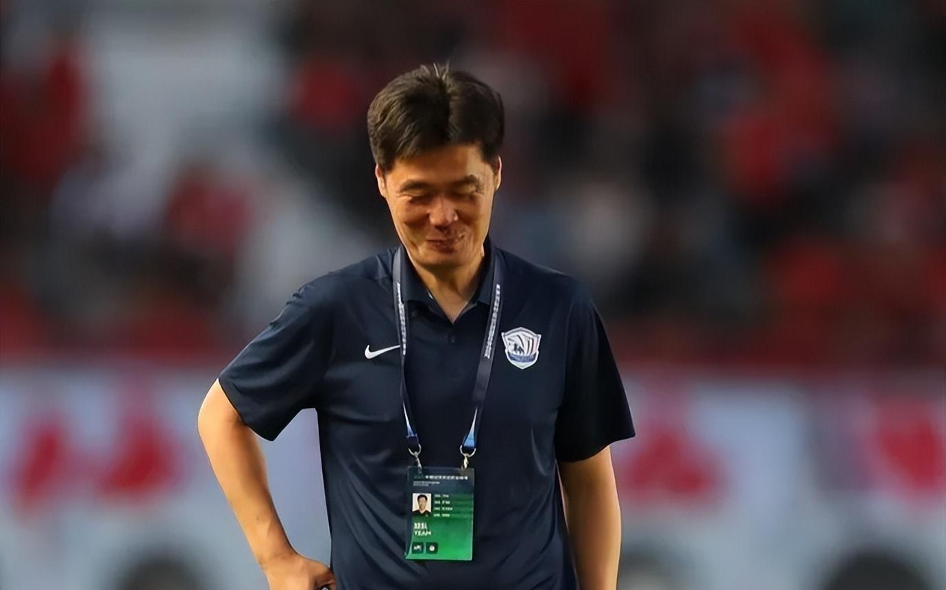 再见!李霄鹏告别青岛海牛,保级后功成身退,下一站重回泰山