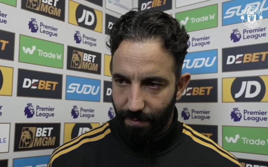 阿莫林:这赛季没有青训球员首发我不在乎这些,我只想赢球