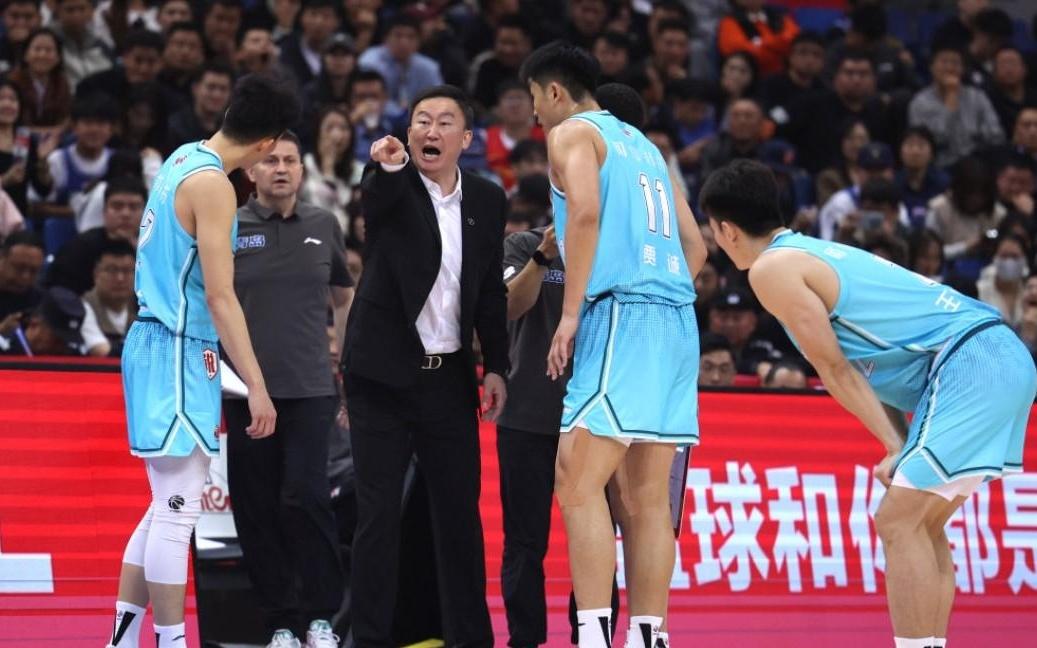 鲁媒：刘维伟接到邀约，将前往美国见证杨瀚森NBA首秀