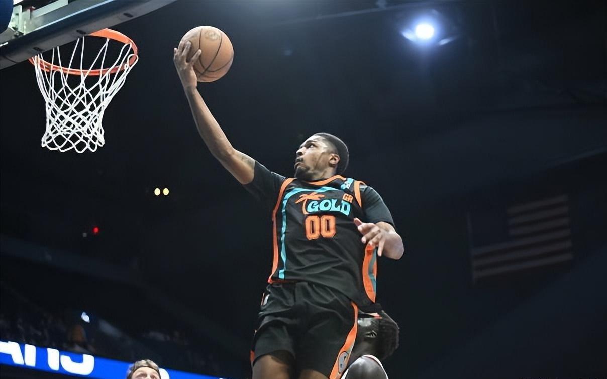 湖人签下前掘金二队锋线,他在NBA发展联盟和加拿大联赛表现平平