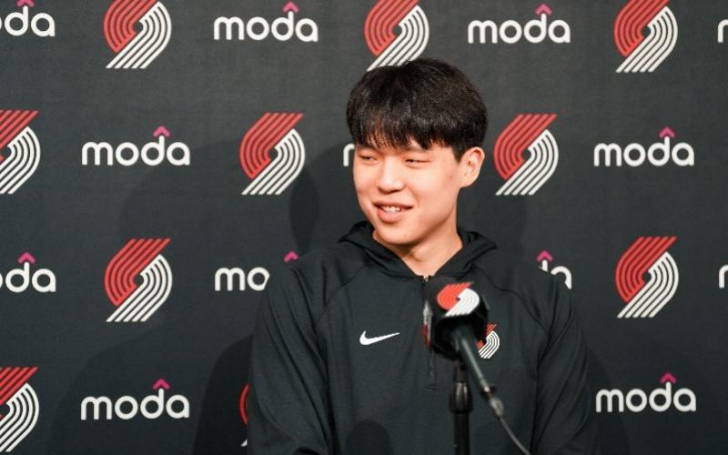 单节5中5！杨瀚森第二次出战季前赛，打出完美一节