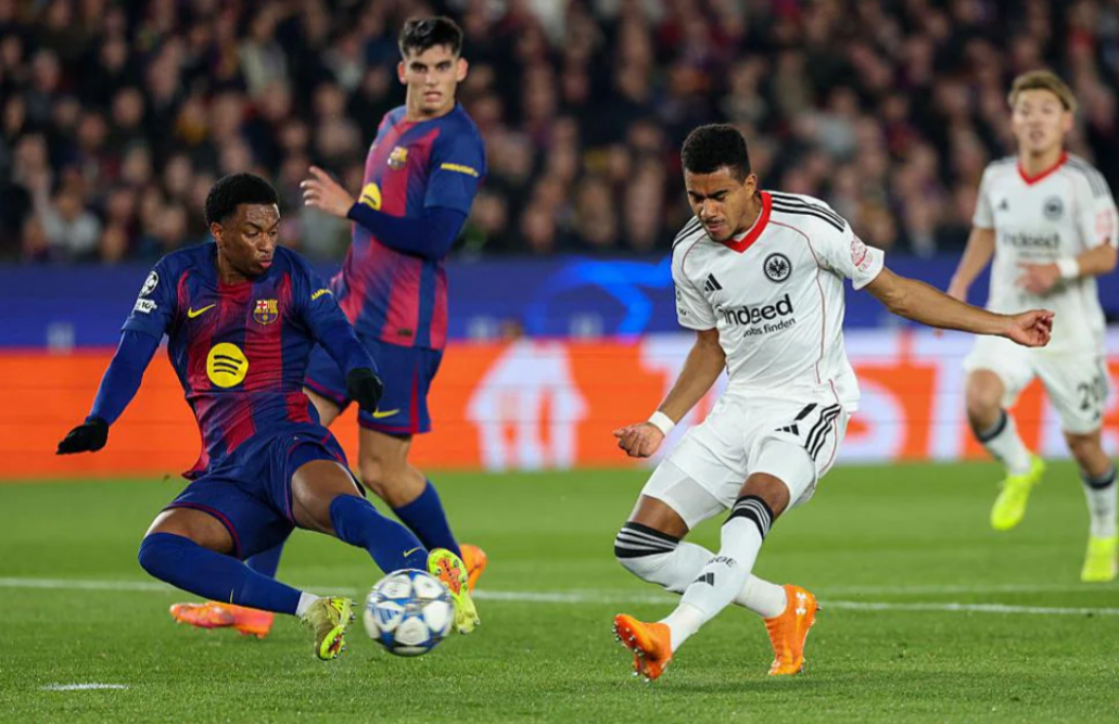 欧冠悲喜夜:利物浦10绝杀国米切尔西12遭爆冷拜仁+巴萨逆转