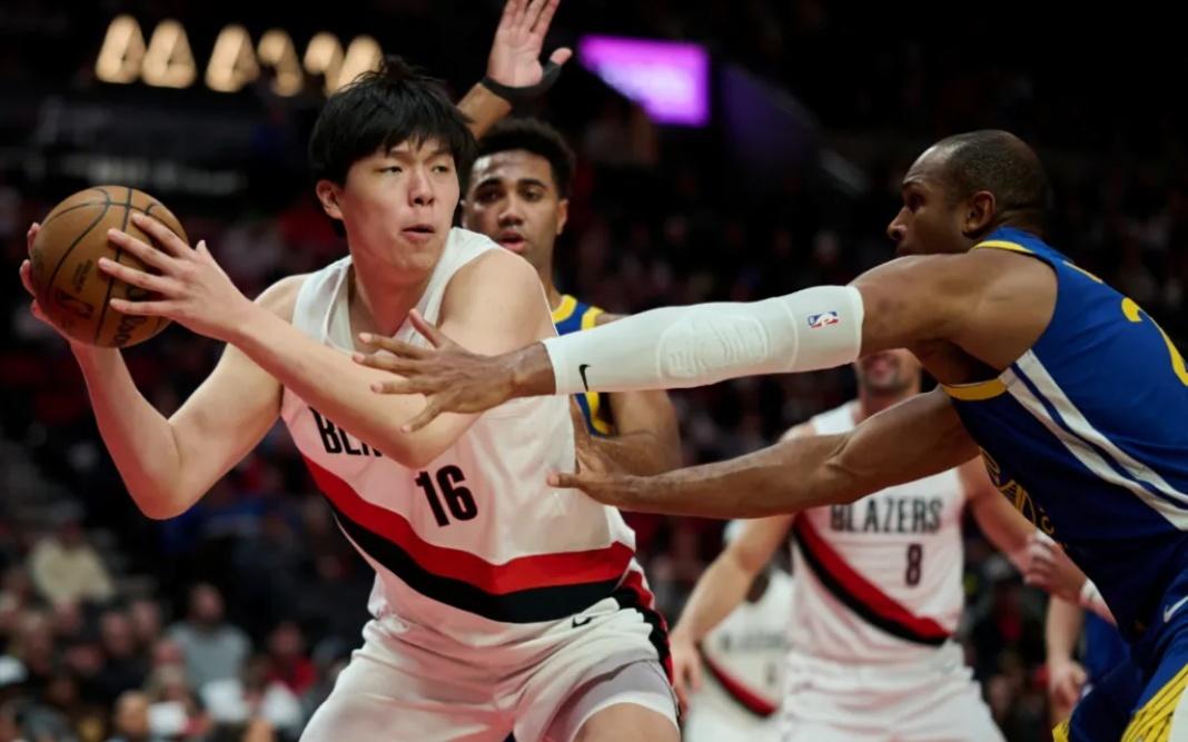 再度被下放!公开辟谣,杨瀚森翻译没进开拓者教练组!