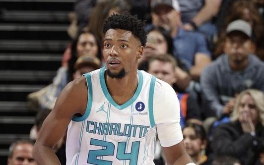 黄蜂全队9人得分上双！客场狂胜爵士55分