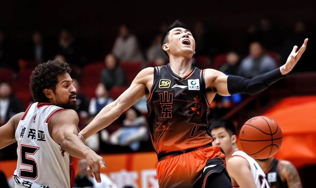 山东男篮前八个主场在临沂,亨特成为外援新目标,山东女篮输辽宁