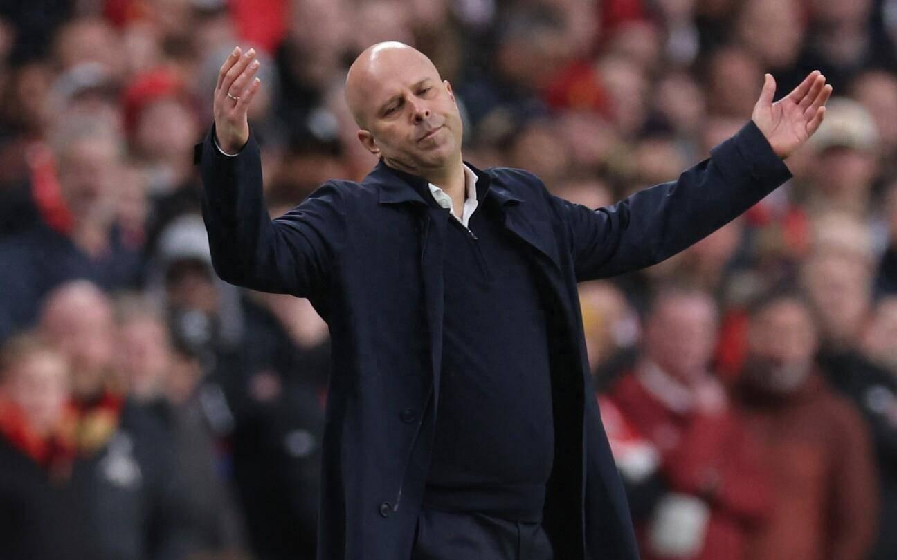 不会下课！俱乐部老板很信任斯洛特，拒步阿莫林马雷斯卡后尘