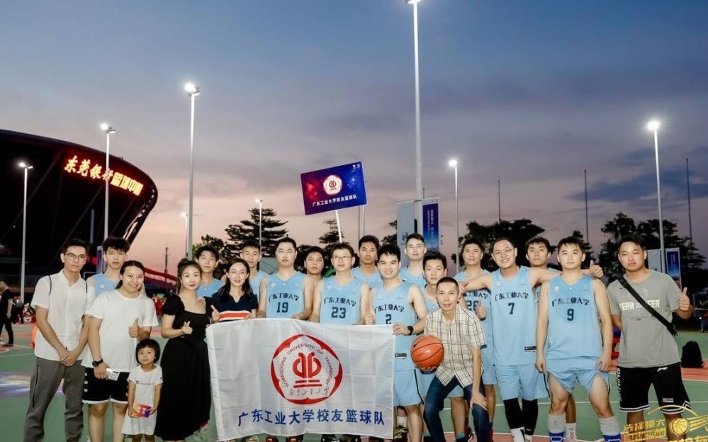 梦回当年！5年前，罗杰陈航李翔曾冰强再披广工战袍