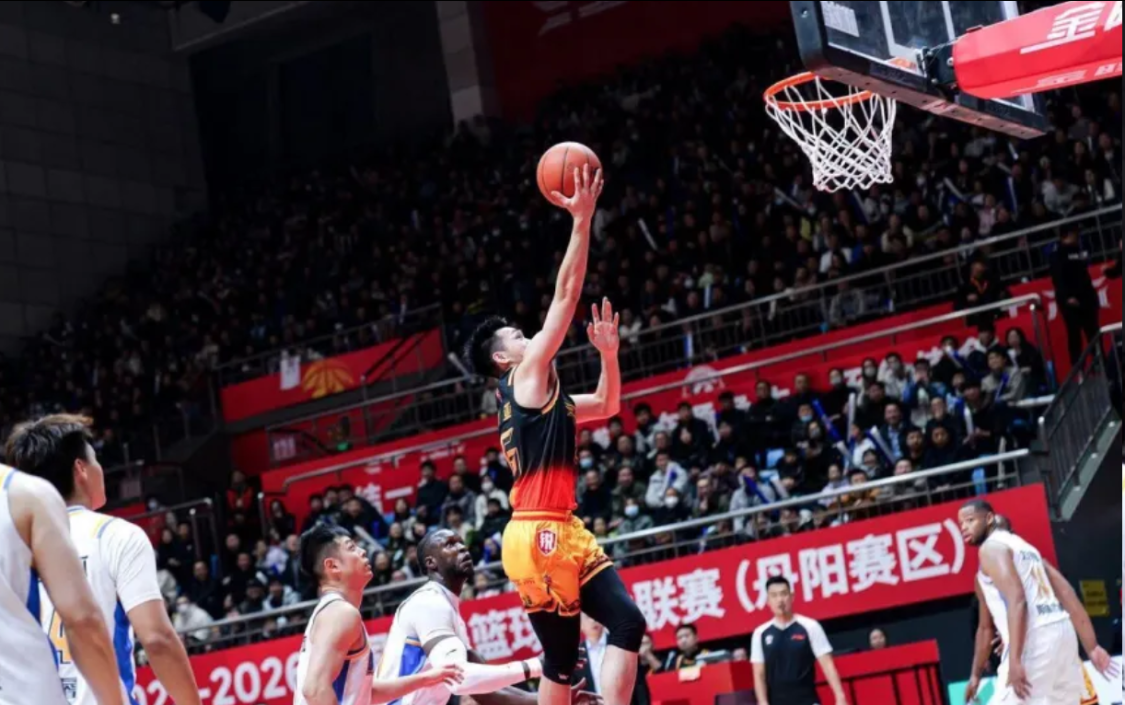 比四川还该降级！国内球员全混子，NBL新秀第一战就成本土得分王