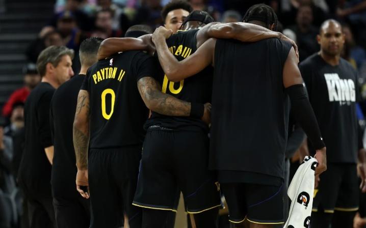 吉米巴特勒赛季报销