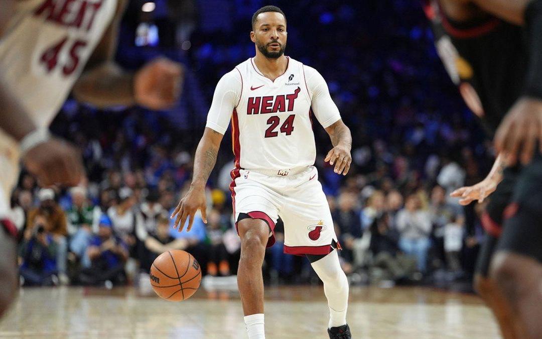 坏消息，诺曼鲍威尔因脚踝受伤缺席热火对阵独行侠的比赛