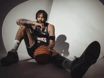 四冠中锋,比所有人更早开始新赛季