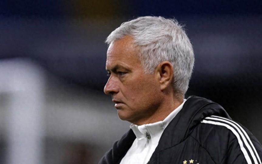 穆里尼奥的球队赛前突遭病毒侵袭,大战波尔图前景蒙阴