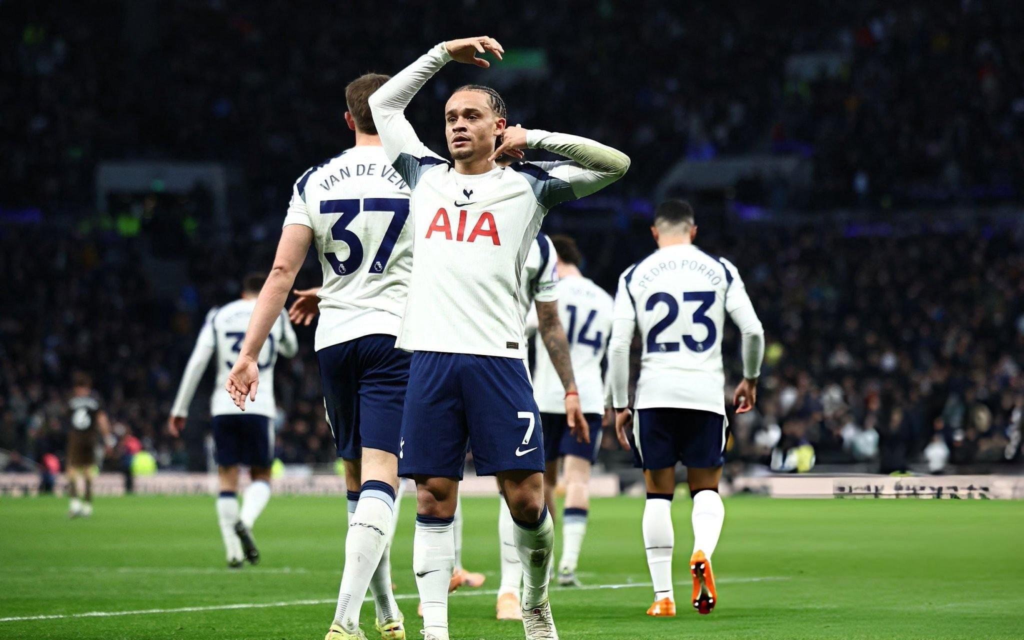 哈维西蒙斯：我有点想念我的庆祝动作，所以必须好好庆祝下