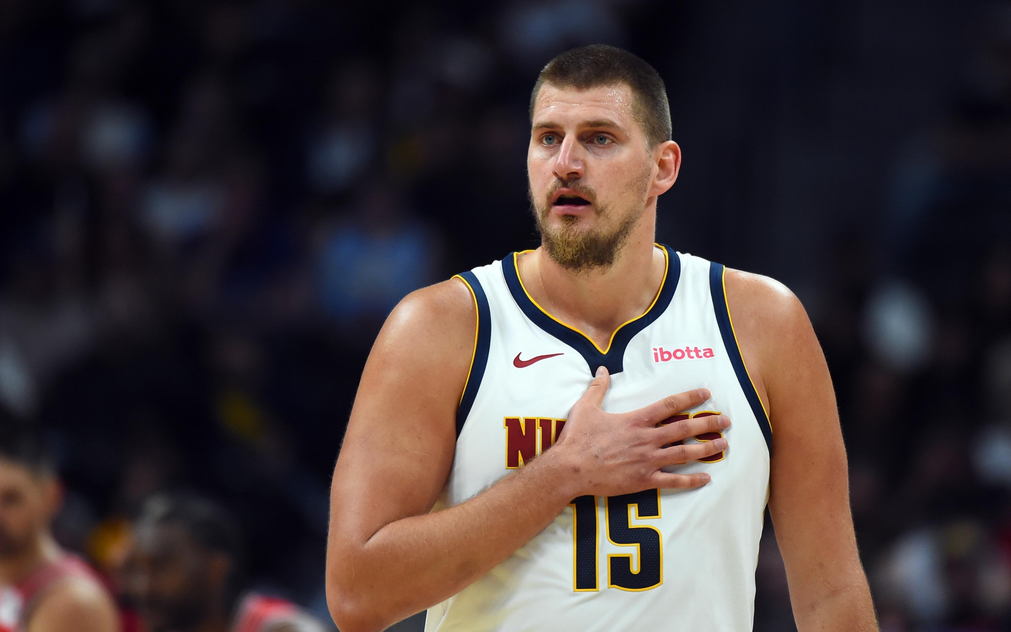 约基奇生涯第31次助攻15+,其他所有中锋合计只有14次