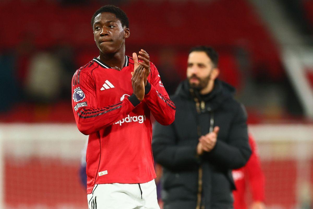 梅努遭前英超球星狠批:在曼联做得不够!转会传闻缠身却难获信任