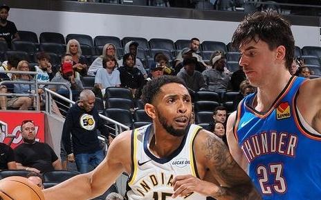 卡莱尔:佩恩还在恢复比赛状态但我欣赏他的篮球智商