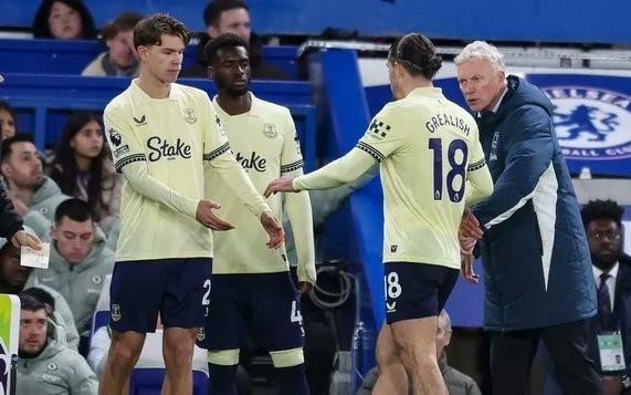 莫耶斯谈格拉利什缺阵:他感染了病毒,圣诞期间身体不太舒服