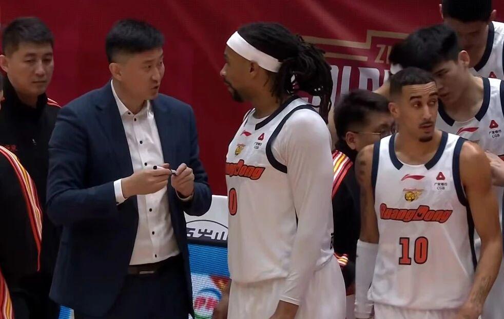 广东男篮伤病满营，外援奎因伤病突然加重，五大主力有伤在身！