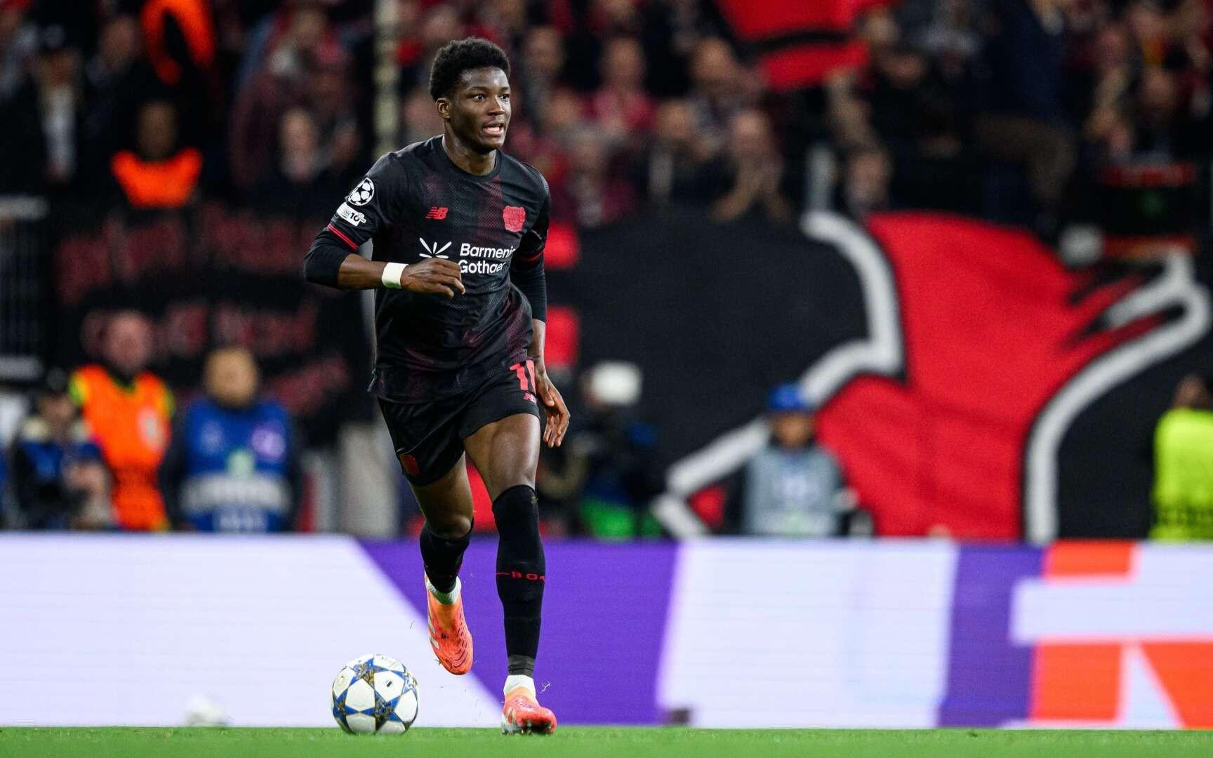 官方:勒沃库森18岁后卫科布里萨在欧冠中受伤,将缺阵至11月