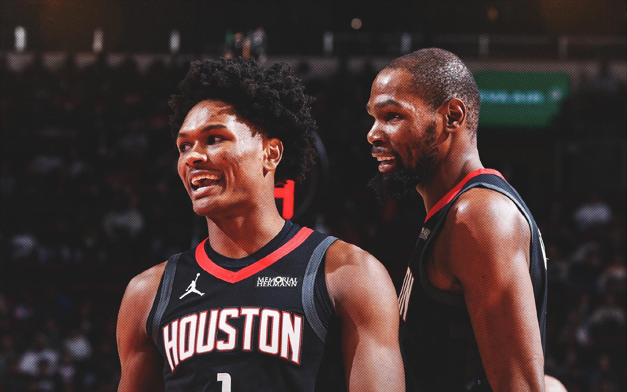 同场33分！17投15中超高效率！火箭队内线核心的证明之战啊！