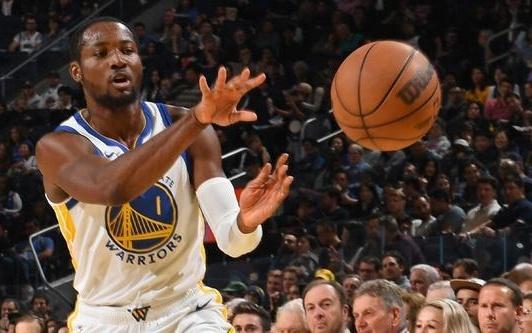 库明加:我不问科尔关于角色的事因为我知道他会告诉我什么