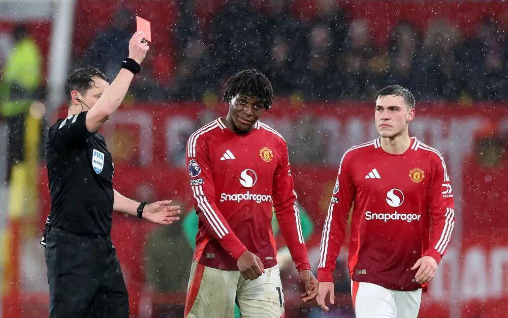 曼联闹内鬼！多尔古点赞批评阿莫林的帖子被发现后随即取消