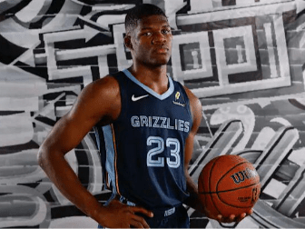 开拓者的11号签,变成了灰熊未来核心